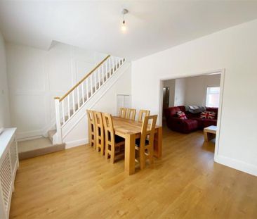 3 bedroom terraced house to rent - Photo 4