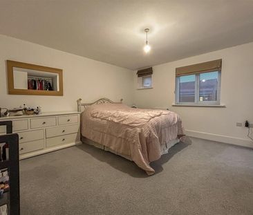 3 Bedroom House - Photo 4