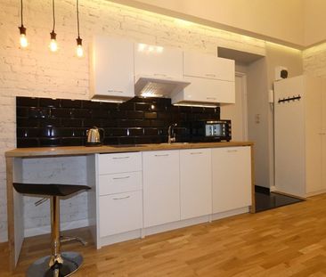 Łódź Łódź-Polesie, 6 Sierpnia - Photo 6