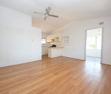 27 Ogilvy Street, Peakhurst NSW 2210 - House For Rent | Domain - Photo 6