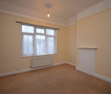 4 bedroom house - Photo 3