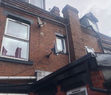 Studio Flat, Beeston, LS11 - Photo 1