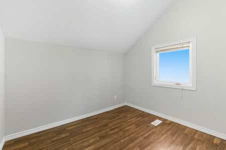 For Lease - 2 WINDSOR Street Unit# 2, Hamilton, Ontario - Photo 5