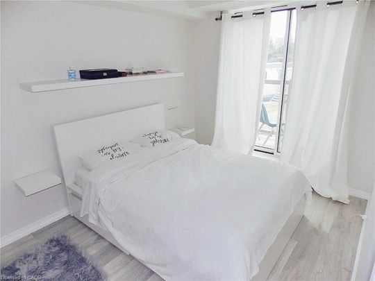 For Lease - 7 Applewood Lane Unit# 216, Toronto, Ontario - Photo 1