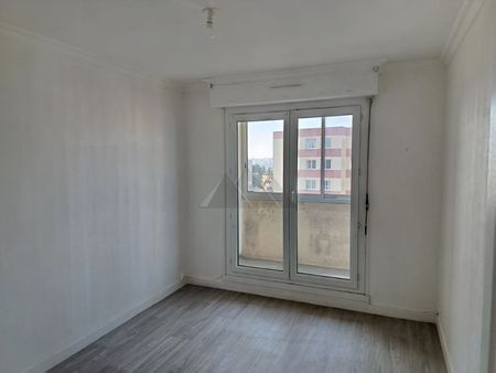 Location Appartement 5 pièces 83m² - Photo 3