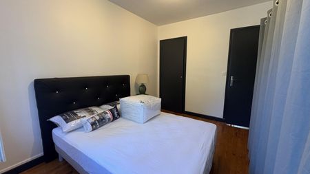 Location Appartement 2 pièces 49m² CHAMBERY 73000 - Photo 3