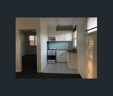 Quiet Apartment Just Minutes from the Beach - Photo 2