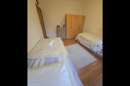 Room in a Shared House, Colville Road, E11 - Photo 4