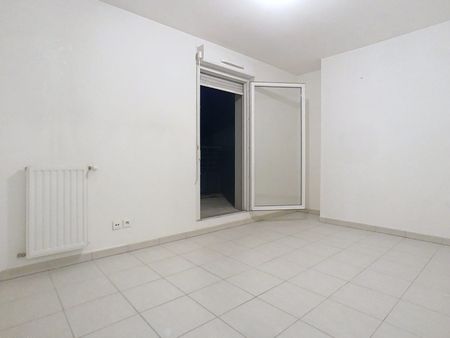 Grand T2 dans résidence sécurisée avec parking Emplacement idéal !quartier rives du lez - Photo 5