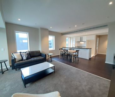 Light-Filled Windows at The Antipodean - Photo 3