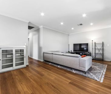 Modern Greenwood Living - Photo 2