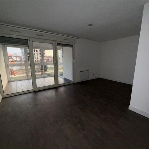 Location Appartement 3 pièces 63m² ST LOUIS 68300 - Photo 1