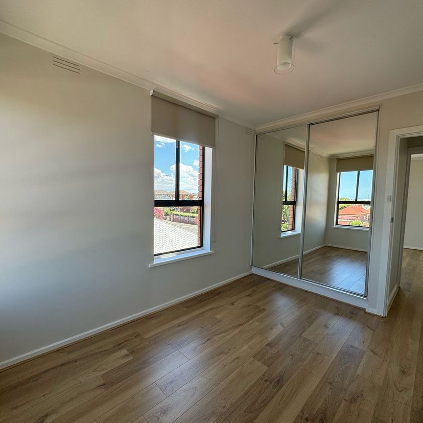 12/13-15 Maribyrnong Road, Ascot Vale VIC 3032 - Photo 1