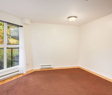 2212 Oxford St (3rd Floor), Vancouver - Photo 2