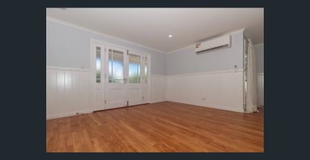 Stunning Island Retreat with Bay View - Photo 2