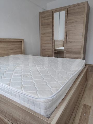 Apartament 2 camere, 42 mp, prima inchiriere, parcare, zona - Fotografie 2
