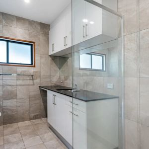 Modern and Stylish Sanctuary - Photo 2