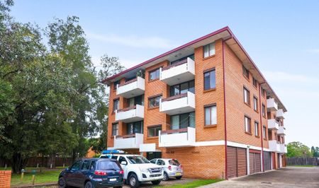 2 Bedroom Unit - St Marys CBD ! - Photo 5