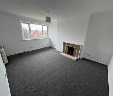 Priory Road Newbury, RG14 - Photo 2