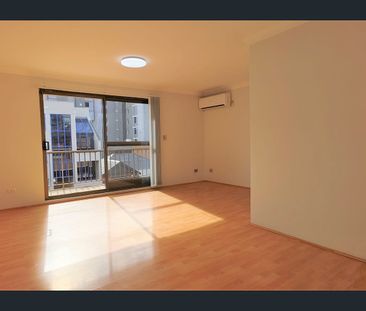 CONVENIENTLY LOCATED! - Photo 1