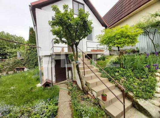 Casa individuala, 42 mp si posibilitate de parcare, zona Hasdeu - Photo 1