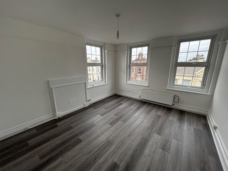 To Let, 2 Bed Apartment - Photo 5