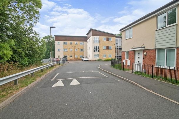 Bradfield Way, DUDLEY - Photo 1