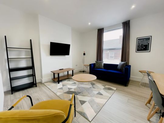 2 Bedroom House - Photo 1