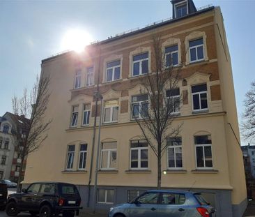 gemütliche 2-Raum-Wohnung im Dachgeschoss in Gablenz - Photo 1