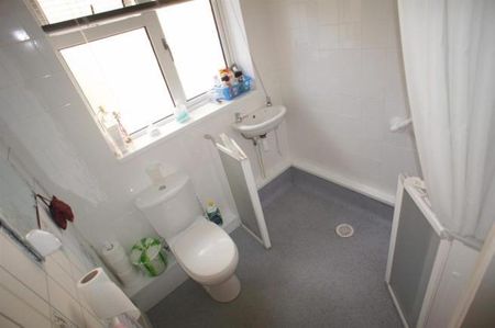 2 bedroom bungalow to rent - Photo 3