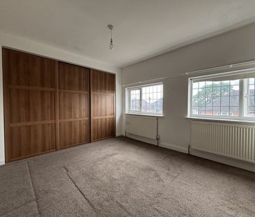 22, Pugh Crescent, WALSALL - Photo 2