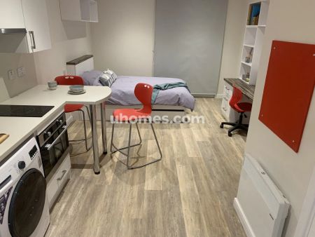 Penthouse - Photo 2