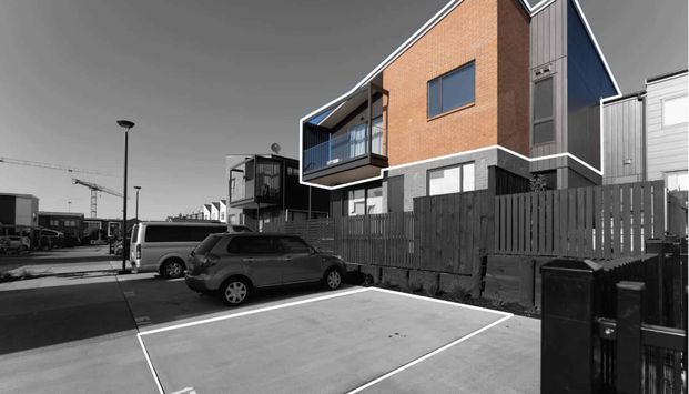 Scotts Point Stunner! - Photo 1