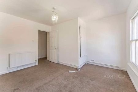Bounces Road, London, N9 - Photo 4