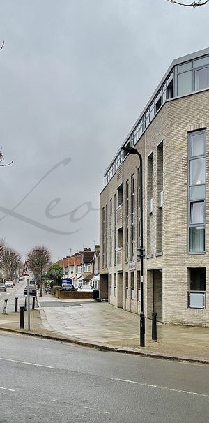 Eastcote Avenue, Sudbury Hill, UB6 - Photo 1