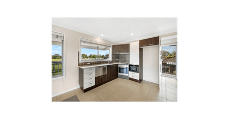 MODERN APARTMENT - EFFORTLESS COASTAL LIVING IN THE HEART OF PARADISE POINT VILLAGE - Photo 3