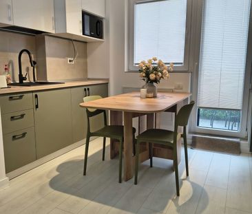De inchiriat apartament lux cu parcare prima inchiriere metrou Berceni - Photo 2
