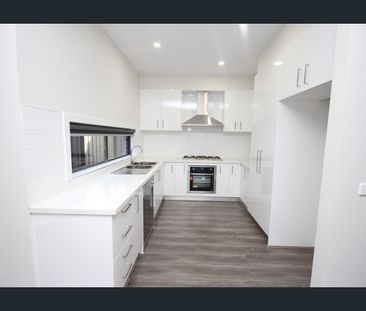 A Low Maintenance Lifestyle! - Photo 3