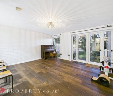 3 bedroom end of terrace house to rent - Photo 2