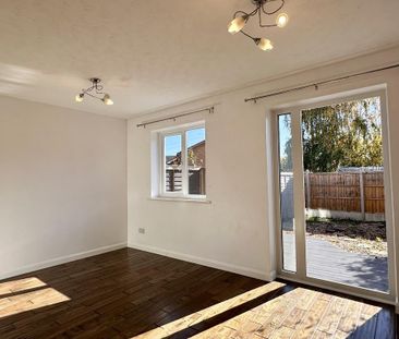 1 bedroom semi-detached house to rent - Photo 4