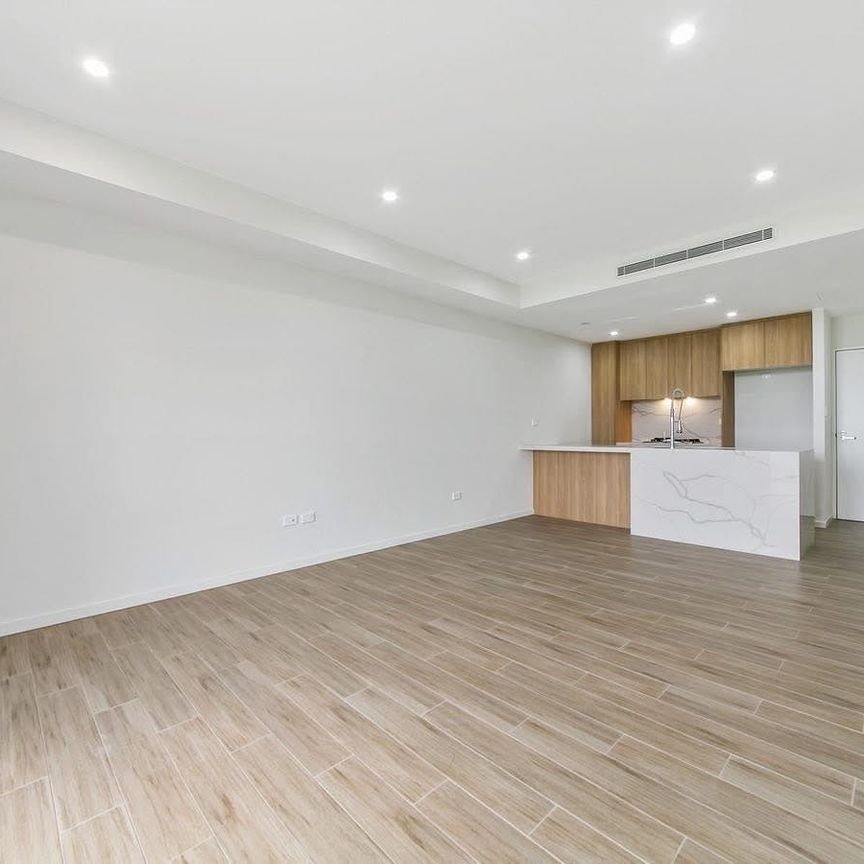 ULTRA MODERN APARTMENT - Photo 1