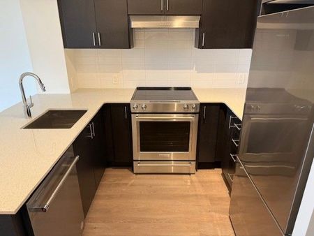 For Lease - 8960 Jane Street Unit# 417, Vaughan, Ontario - Photo 3