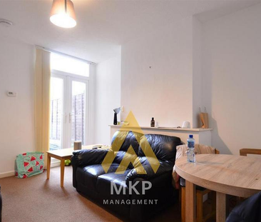 4 bedroom terraced house to rent - Photo 2