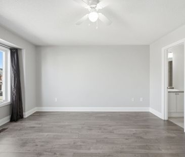 For Lease - 72 Luisa Street, Bradford West Gwillimbury, Ontario - Photo 6