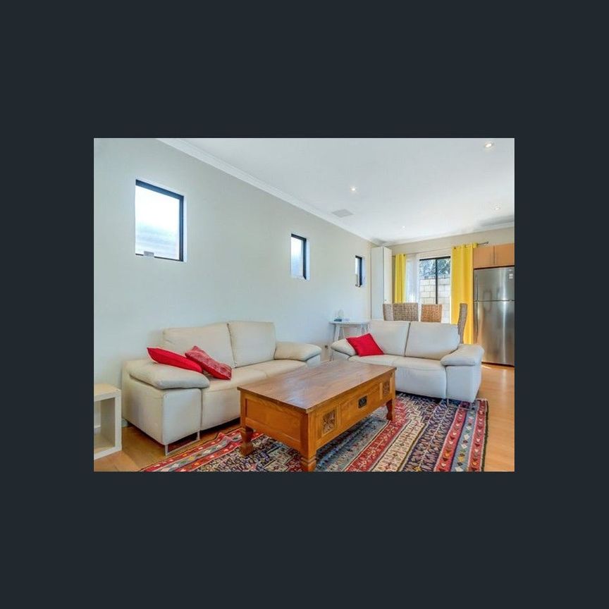 Furnished OR unfurnished - INCLUDES ALL utilities and a monthly pool service - Photo 1