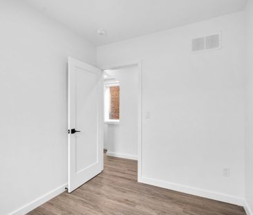 For Lease - 103 Kenilworth Avenue, Hamilton, Ontario - Photo 4