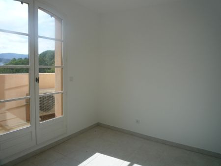 Location Appartement 2 pièces 43m² GRIMAUD 83310 - Photo 3