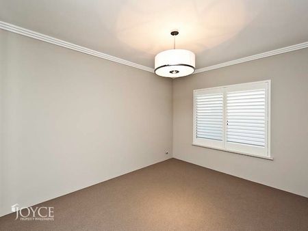 101 Grand Promenade, KARRINYUP WA 6018 - Photo 3