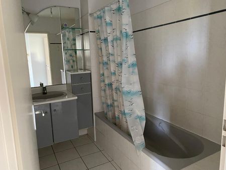 Location Appartement 3 pièces 67m² VALENCE 26000 - Photo 5