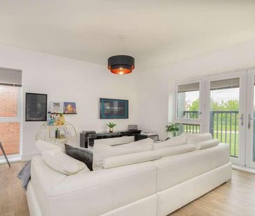 Harry Lemon Court, Beaulieu Park, Cm, CM1 - Photo 3